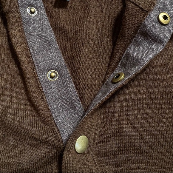 Banana Republic Men's Large Merino Wool Tipped Snap-Placket Sweater Dark Brown - Picture 6 of 9